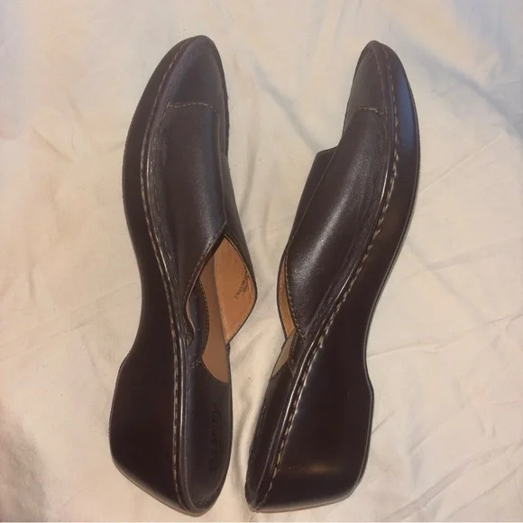 Born Brown Slide Sandals Like New Size 10 - Picture 3 of 5
